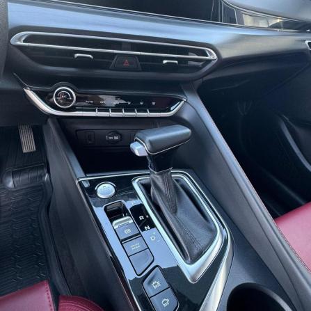 Changan Eado Plus с пробегом 2023 года, цена 1 660 000 рублей, 37600 км, седан, Автокод Объявления