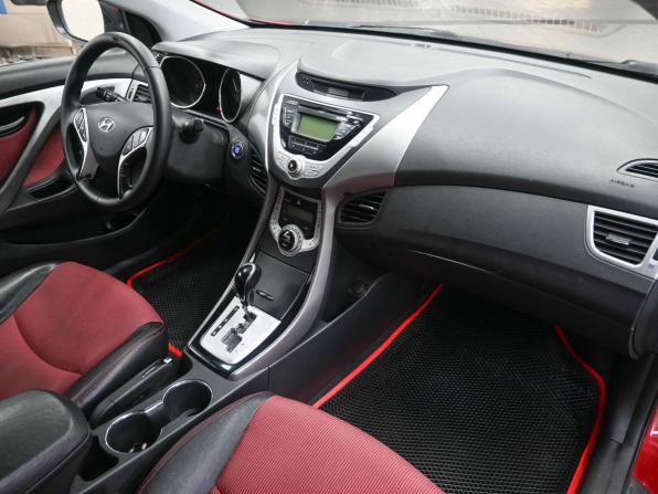 Hyundai Elantra V (MD) с пробегом 2011 года, цена 1 059 900 рублей, 193000 км, седан, Автокод Объявления