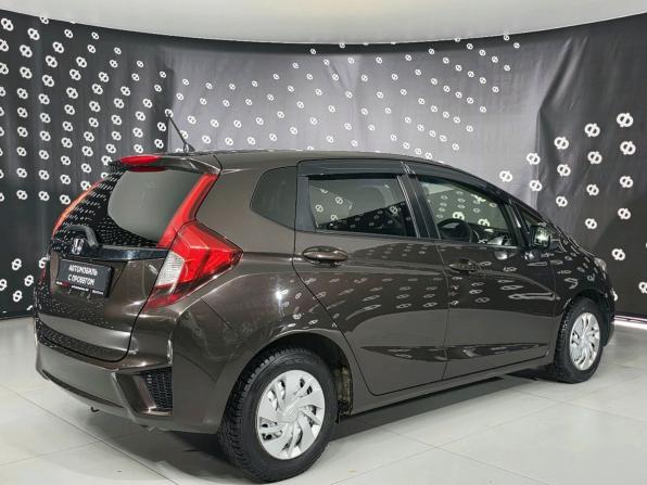 Honda Fit III с пробегом 2016 года, цена 979 000 рублей, 124850 км, хэтчбек, Автокод Объявления