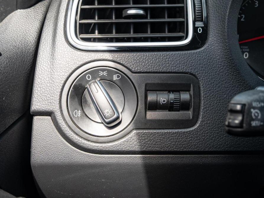 Volkswagen Polo V Рестайлинг Краснодар  - изображение 21