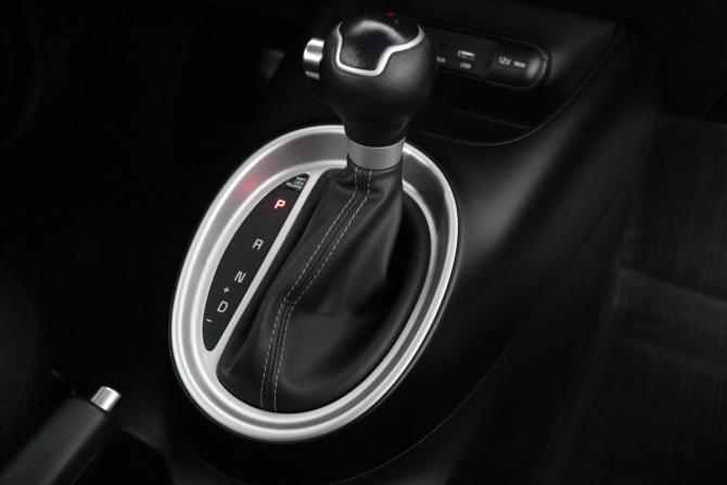 Kia Soul II Рестайлинг с пробегом 2018 года, цена 1 449 000 рублей, 105000 км, хэтчбек, Автокод Объявления