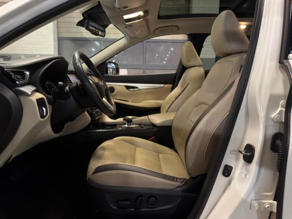 Infiniti QX50 II с пробегом 2018 года, цена 1 899 000 рублей, 195000 км, внедорожник, Автокод Объявления