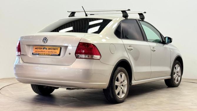 Volkswagen Polo V с пробегом 2014 года, цена 530 000 рублей, 325353 км, седан, Автокод Объявления