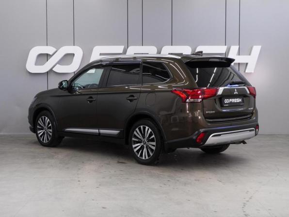 Mitsubishi Outlander III Рестайлинг 3 с пробегом 2019 года, цена 1 929 000 рублей, 117099 км, внедорожник, Автокод Объявления