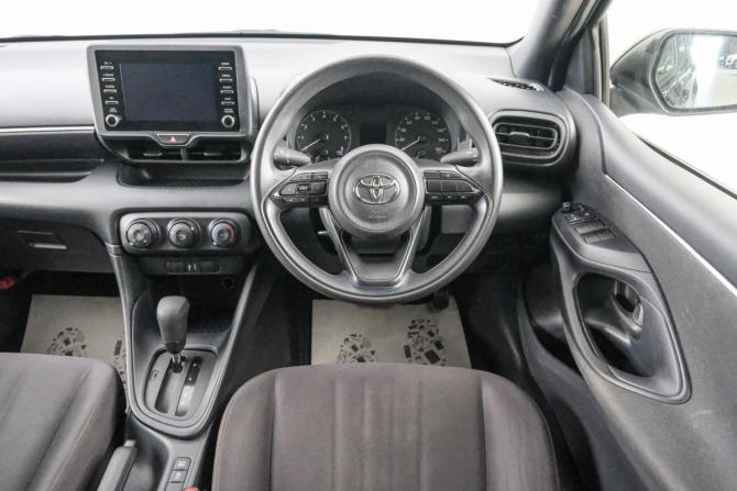 Toyota Yaris IV с пробегом 2021 года, цена 1 149 000 рублей, 78000 км, хэтчбек, Автокод Объявления