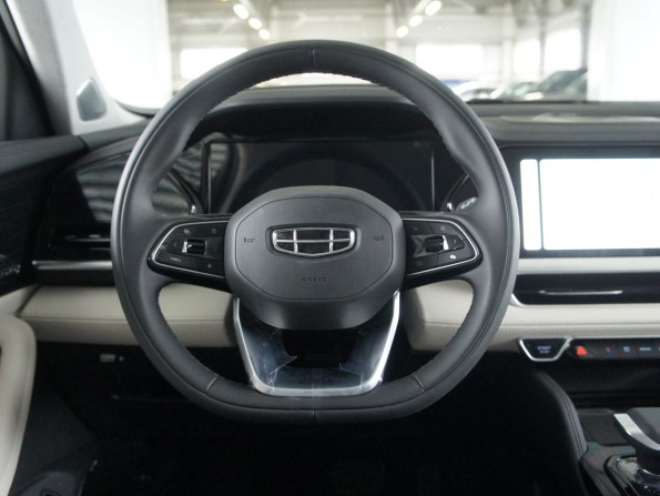 Geely Monjaro I с пробегом 2023 года, цена 3 500 000 рублей, 25 км, внедорожник, Автокод Объявления