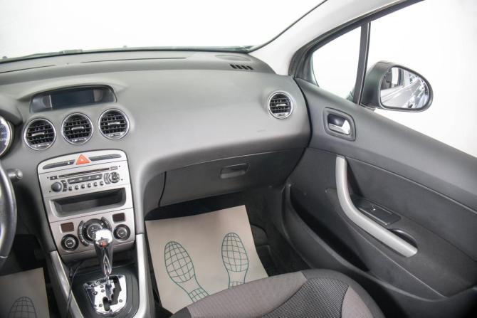 Peugeot 308 I Рестайлинг с пробегом 2012 года, цена 649 000 рублей, 228000 км, хэтчбек, Автокод Объявления