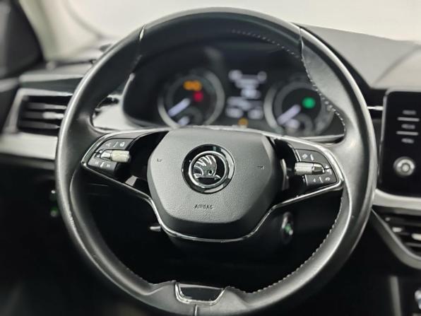 Skoda Rapid II с пробегом 2022 года, цена 1 750 000 рублей, 114055 км, лифтбек, Автокод Объявления