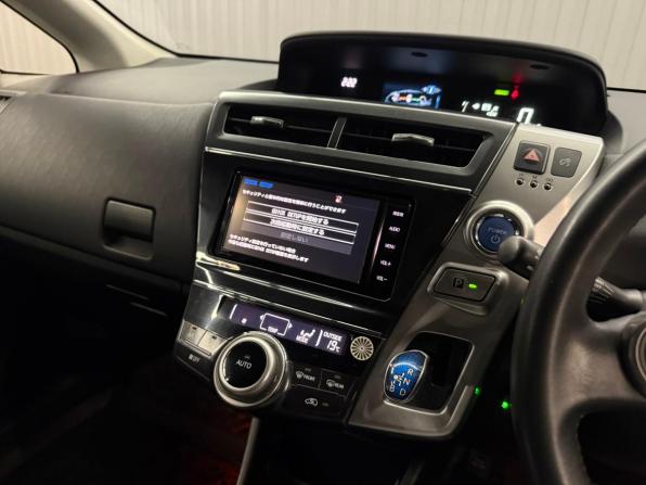 Toyota Prius Alpha I (ZVW40/41) Рестайлинг с пробегом 2015 года, цена 1 547 000 рублей, 74770 км, универсал, Автокод Объявления