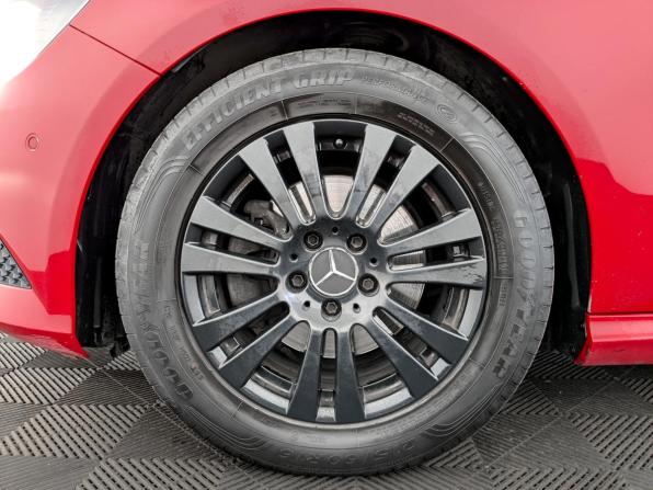Mercedes-Benz A-Класс III (W176) с пробегом 2013 года, цена 1 230 000 рублей, 130104 км, хэтчбек, Автокод Объявления