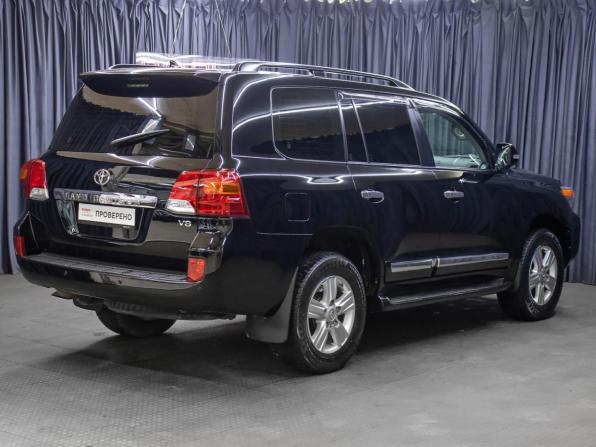 Toyota Land Cruiser 200 Series Рестайлинг 1 с пробегом 2015 года, цена 4 898 000 рублей, 180212 км, внедорожник, Автокод Объявления