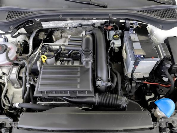 Skoda Superb III с пробегом 2019 года, цена 2 399 000 рублей, 40183 км, лифтбек, Автокод Объявления