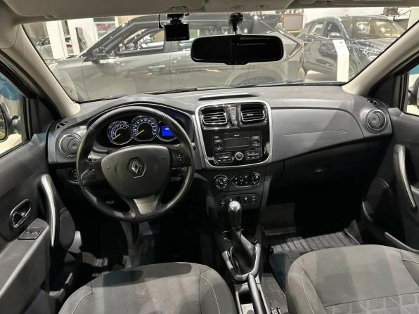 Renault Sandero II Рестайлинг с пробегом 2018 года, цена 949 000 рублей, 130000 км, хэтчбек, Автокод Объявления