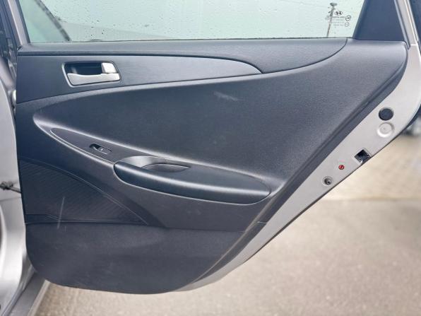 Hyundai Sonata VI (YF) с пробегом 2010 года, цена 1 050 000 рублей, 155000 км, седан, Автокод Объявления