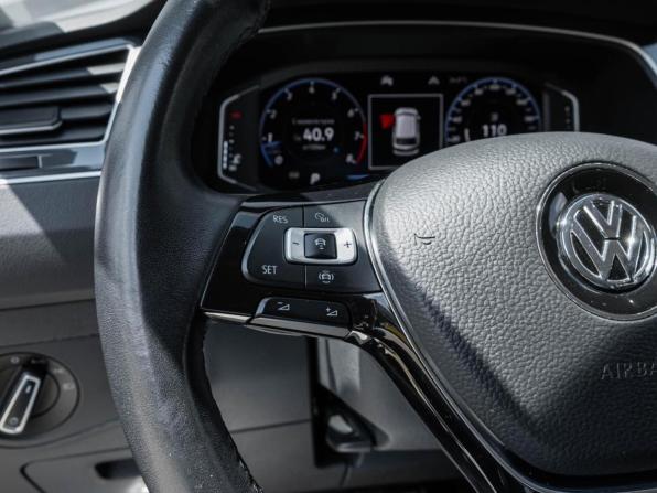 Volkswagen Tiguan II с пробегом 2019 года, цена 2 544 000 рублей, 57496 км, внедорожник, Автокод Объявления