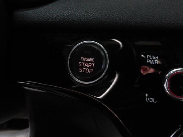 Kia Sportage IV Рестайлинг с пробегом 2020 года, цена 2 420 000 рублей, 140371 км, внедорожник, Автокод Объявления