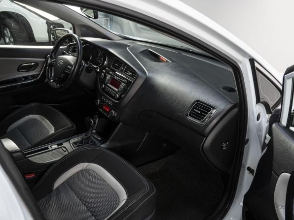 Kia Ceed II с пробегом 2012 года, цена 915 000 рублей, 197108 км, хэтчбек, Автокод Объявления
