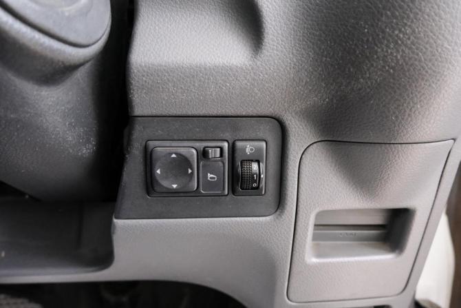 Mitsubishi Delica V с пробегом 2012 года, цена 1 049 000 рублей, 234958 км, минивэн, Автокод Объявления