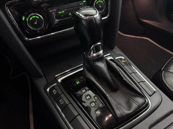 Skoda Superb II Рестайлинг с пробегом 2014 года, цена 1 199 000 рублей, 154679 км, лифтбек, Автокод Объявления