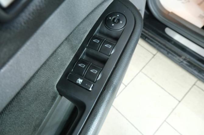 Ford Focus II с пробегом 2006 года, цена 549 000 рублей, 279412 км, хэтчбек, Автокод Объявления