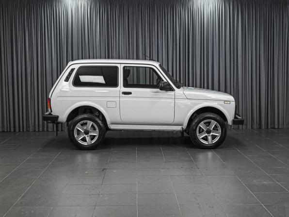 Lada (ВАЗ) Niva Legend с пробегом 2024 года, цена 924 000 рублей, 13646 км, внедорожник, Автокод Объявления