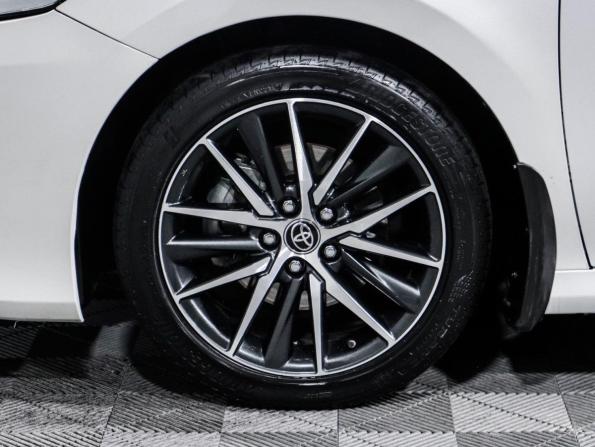 Toyota Camry VIII (XV70) Рестайлинг с пробегом 2021 года, цена 3 399 000 рублей, 57708 км, седан, Автокод Объявления