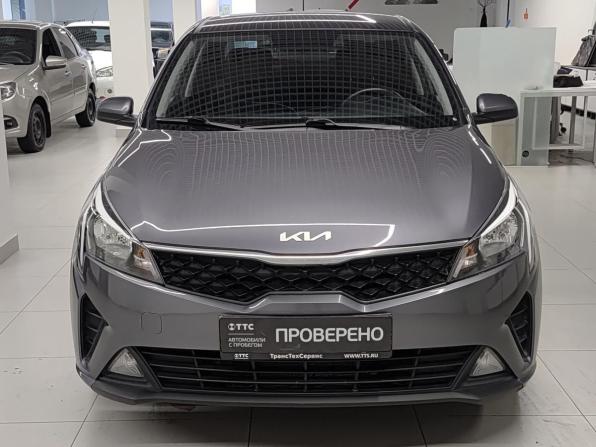 Kia Rio IV Рестайлинг с пробегом 2021 года, цена 1 616 000 рублей, 130946 км, седан, Автокод Объявления