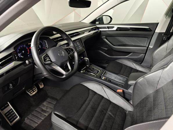 Volkswagen Passat CC II Рестайлинг с пробегом 2022 года, цена 4 300 000 рублей, 49423 км, лифтбек, Автокод Объявления