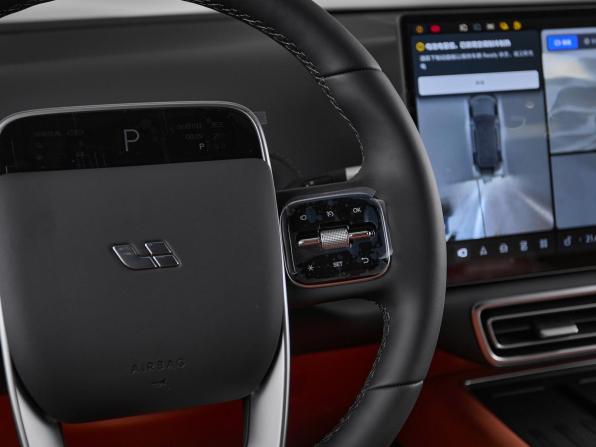 Новый Li Auto (Lixiang) L7 I Рестайлинг 2025 года, цена 10 690 000 рублей, внедорожник, Автокод Объявления