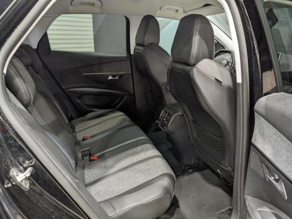 Peugeot 3008 II с пробегом 2020 года, цена 1 850 000 рублей, 100610 км, внедорожник, Автокод Объявления