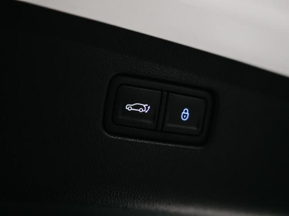 Genesis GV70 I с пробегом 2021 года, цена 5 750 000 рублей, 20471 км, внедорожник, Автокод Объявления