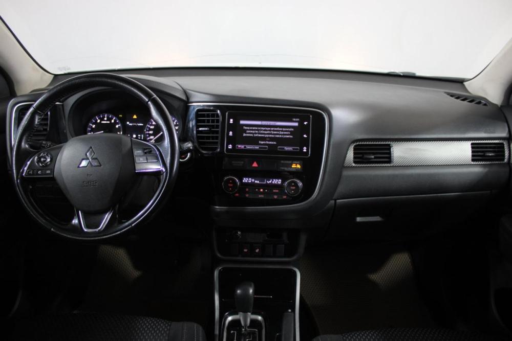 Mitsubishi Outlander III Рестайлинг 2 Санкт-Петербург  - изображение 10