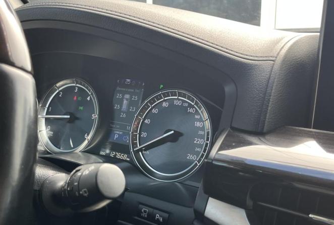 Lexus LX III Рестайлинг 2 с пробегом 2017 года, цена 6 950 000 рублей, 125736 км, внедорожник, Автокод Объявления