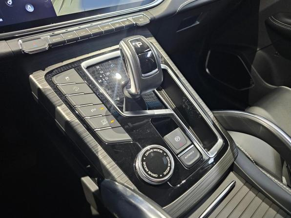 Geely Atlas Pro с пробегом 2022 года, цена 1 999 000 рублей, 52763 км, внедорожник, Автокод Объявления