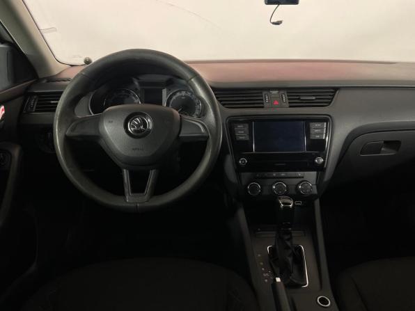 Skoda Octavia III (A7) Рестайлинг с пробегом 2019 года, цена 848 000 рублей, 427097 км, лифтбек, Автокод Объявления