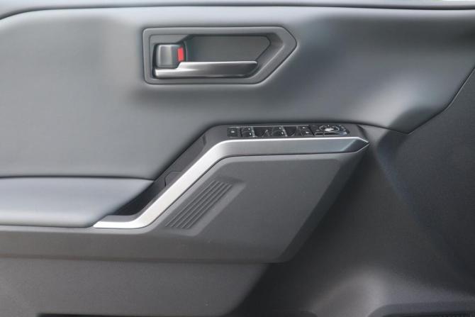 Toyota RAV4 VI (XA60) с пробегом 2026 года, цена 4 250 000 рублей, 10 км, внедорожник, Автокод Объявления