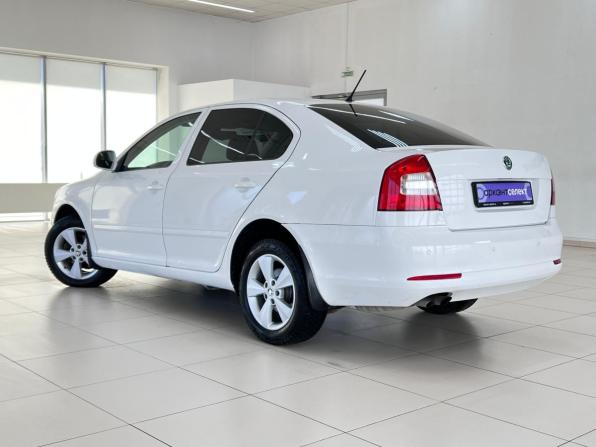 Skoda Octavia II (A5) Рестайлинг с пробегом 2011 года, цена 994 000 рублей, 183444 км, лифтбек, Автокод Объявления