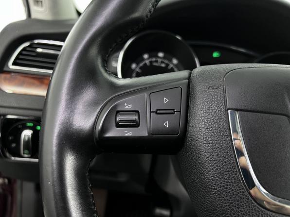 Skoda Superb II с пробегом 2012 года, цена 1 650 000 рублей, 84870 км, универсал, Автокод Объявления