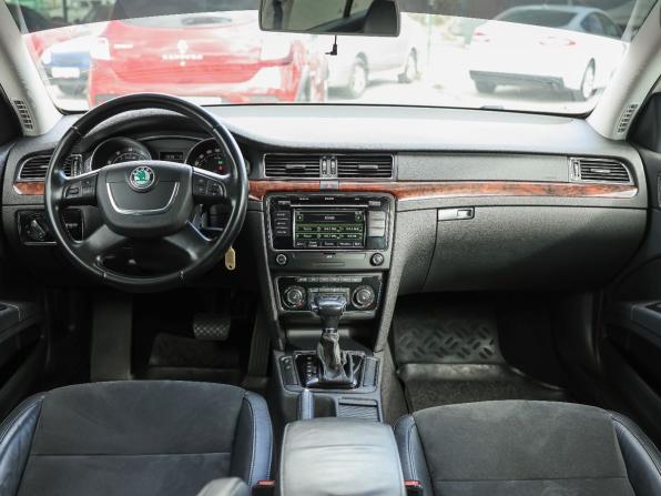 Skoda Superb II с пробегом 2012 года, цена 949 000 рублей, 265300 км, лифтбек, Автокод Объявления