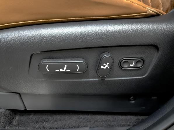 Kia Mohave I Рестайлинг 2 с пробегом 2022 года, цена 5 290 000 рублей, 101227 км, внедорожник, Автокод Объявления