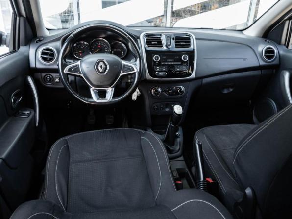 Renault Logan II Рестайлинг с пробегом 2020 года, цена 605 000 рублей, 182127 км, седан, Автокод Объявления