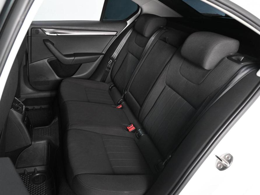Skoda Octavia III (A7) Рестайлинг Ростов-на-Дону  - изображение 9