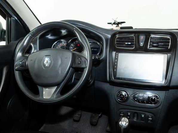 Renault Sandero II с пробегом 2016 года, цена 840 000 рублей, 89150 км, хэтчбек, Автокод Объявления