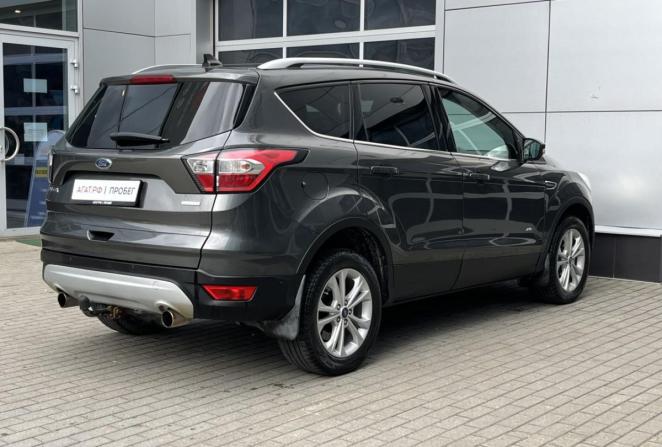 Ford Kuga II Рестайлинг с пробегом 2018 года, цена 1 490 000 рублей, 220233 км, внедорожник, Автокод Объявления