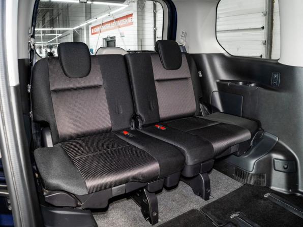 Nissan Serena V (C27) с пробегом 2016 года, цена 1 675 000 рублей, 170500 км, минивэн, Автокод Объявления