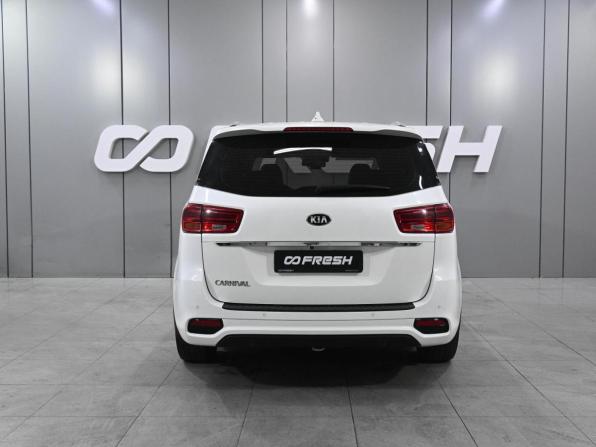 Kia Carnival III с пробегом 2018 года, цена 3 159 000 рублей, 180360 км, минивэн, Автокод Объявления