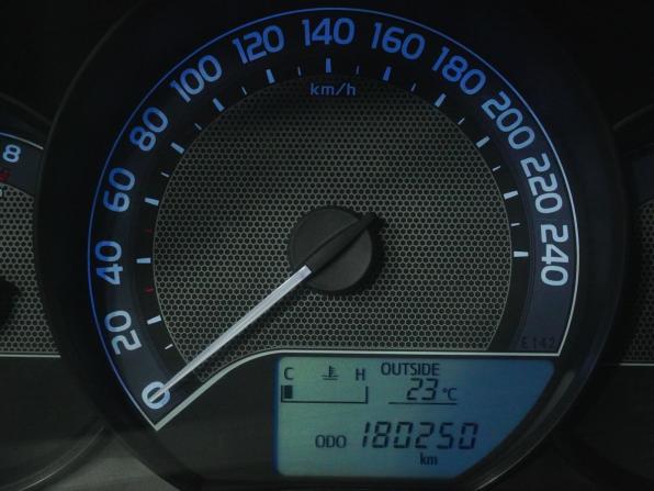 Toyota Corolla XI (E160 E170 E180) с пробегом 2013 года, цена 1 123 000 рублей, 180250 км, седан, Автокод Объявления