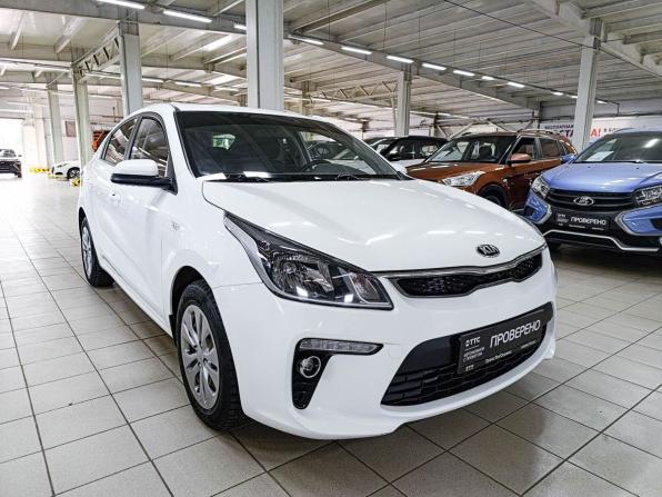 Kia Rio IV Рестайлинг с пробегом 2020 года, цена 1 490 000 рублей, 113385 км, седан, Автокод Объявления