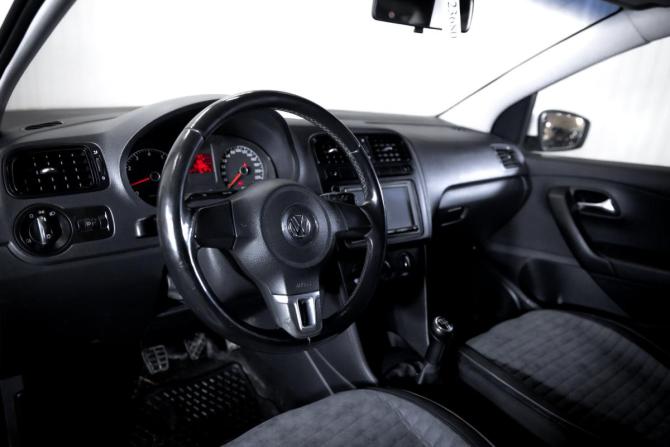 Volkswagen Polo V с пробегом 2011 года, цена 570 000 рублей, 263088 км, седан, Автокод Объявления