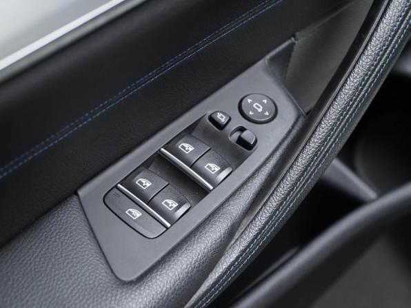 BMW 5 серии VII (G30/G31/G38) Рестайлинг с пробегом 2020 года, цена 4 095 055 рублей, 192537 км, седан, Автокод Объявления